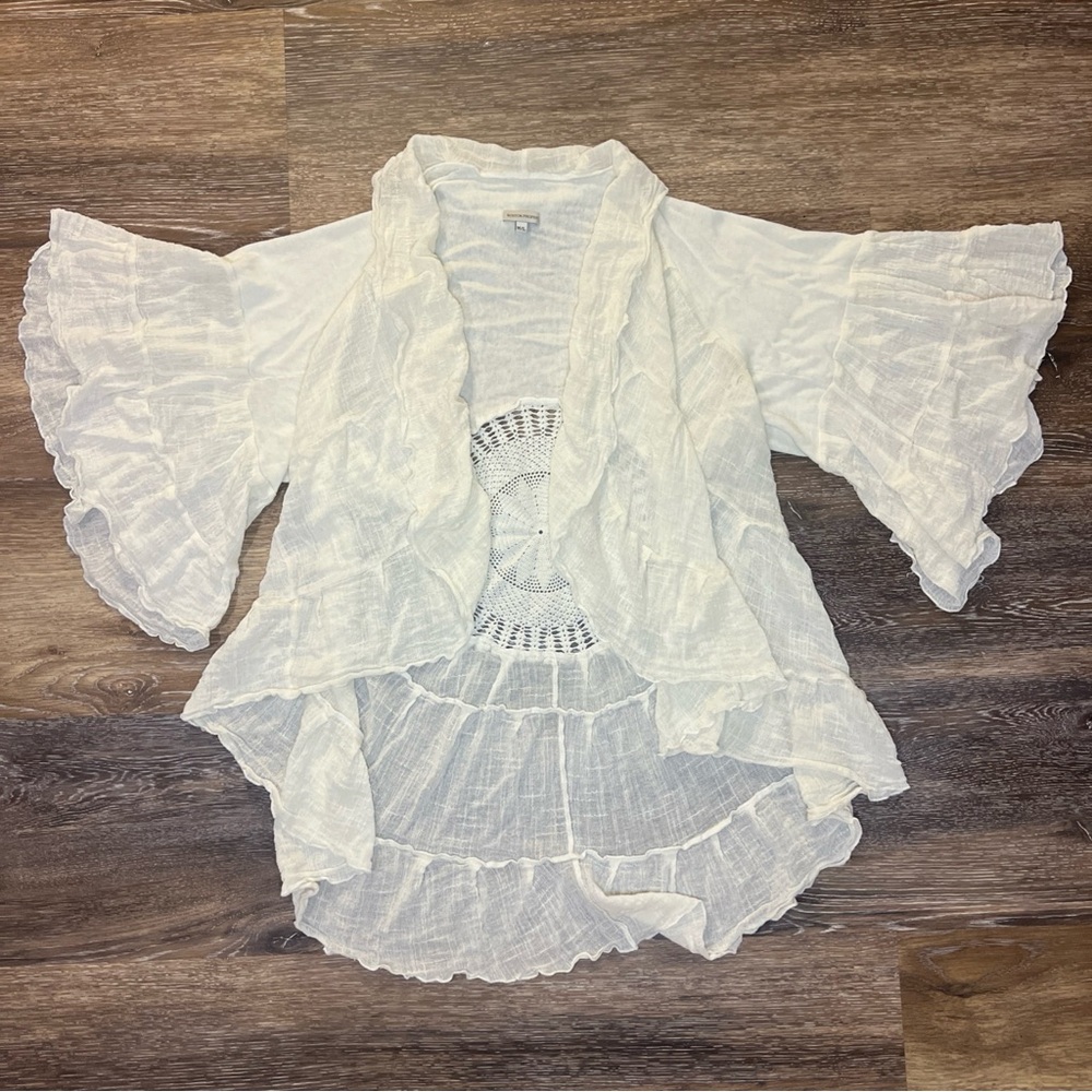 Boston Proper White Ruffle Kimono Cardigan Cover Up Crochet Back Sz M/L
